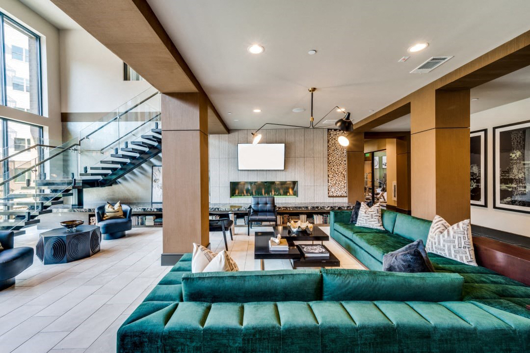 OLIVIAN At The Realm