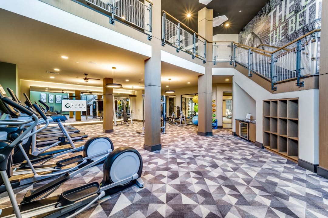 OLIVIAN At The Realm