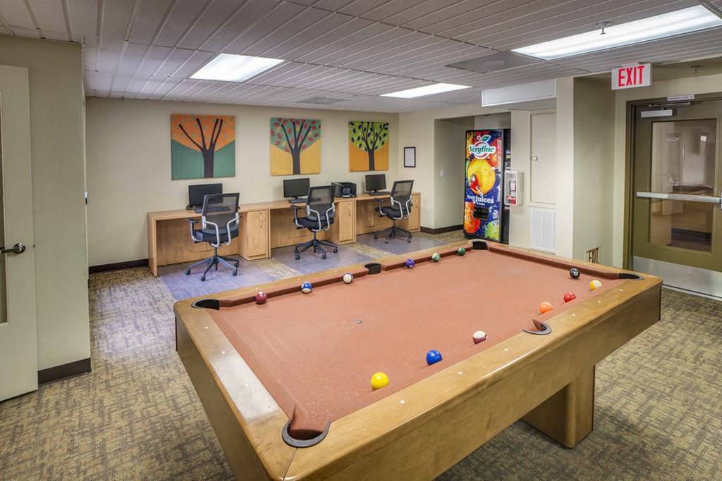 Huntington Plaza Plaza Game Room