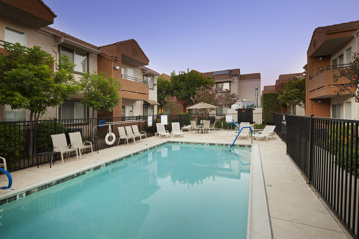 Las Serenas Senior Apartments Apartments in Simi Valley, CA