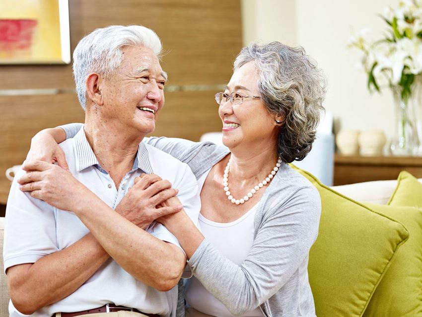 Senior couple smiling Senior couple smiling - Photo Gallery
