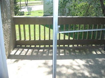 410 VICTORY GARDEN DRIVE 1-3 Beds Apartment for Rent - Photo Gallery 4