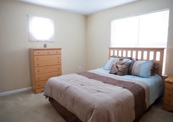 1447 STONE ROAD 1-3 Beds Apartment for Rent - Photo Gallery 3