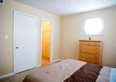 1447 STONE ROAD 2 Beds Apartment for Rent Photo Gallery 1