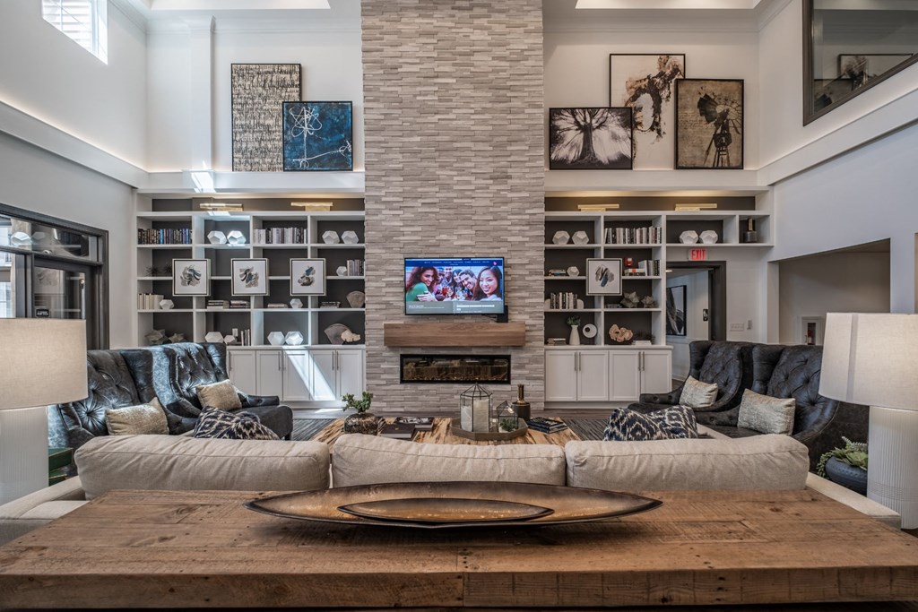 Luxurious Clubhouse With Television at Abberly CenterPointe Apartment Homes by HHHunt, Midlothian, 23114