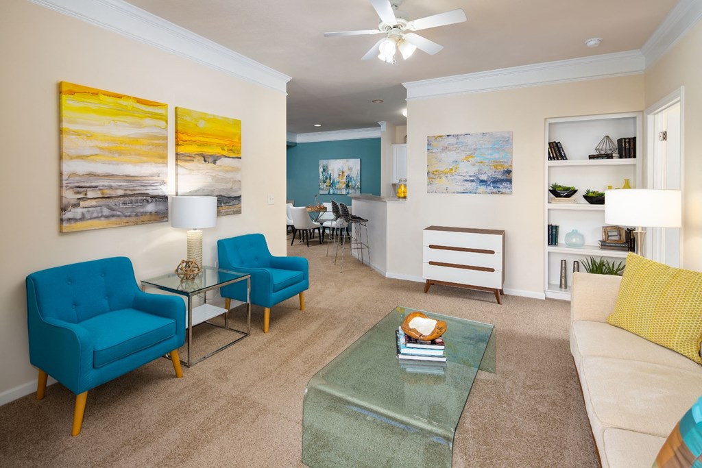 Ceiling Fan In Living Room at Abberly Place at White Oak Crossing Apartments, HHHunt Corporation, Garner, NC