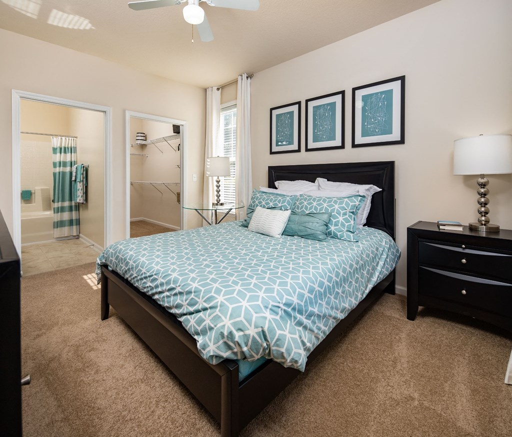 Spacious Bedrooms With En Suite Bathrooms at Abberly Place at White Oak Crossing Apartments, HHHunt Corporation, Garner, 27529