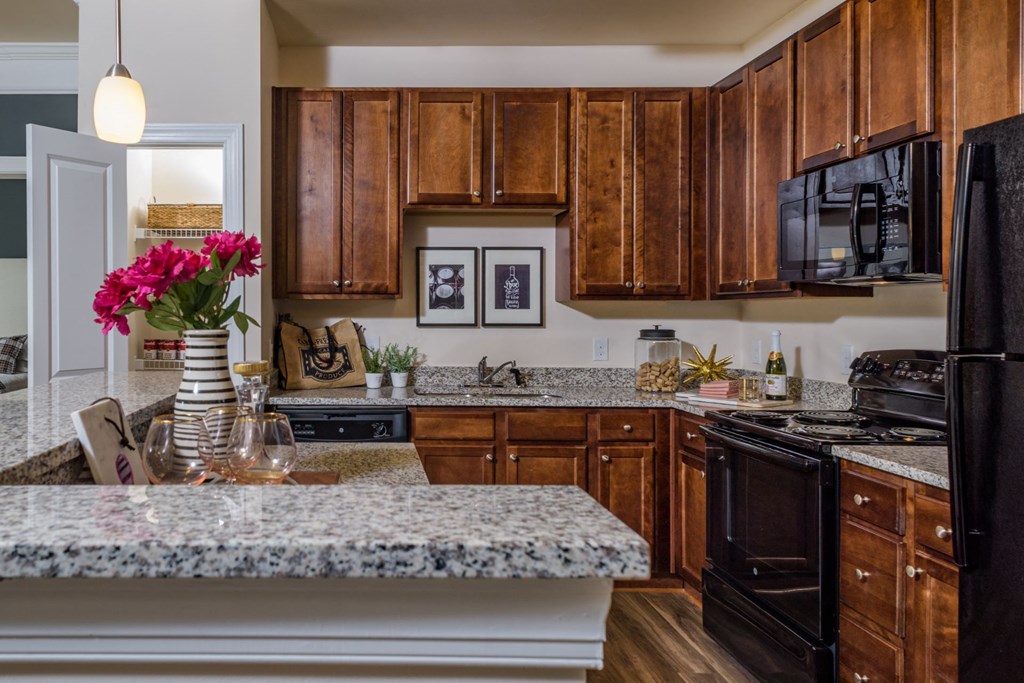 Fully Furnished Kitchen With Stainless Steel Appliances at Abberly Square Apartment Homes, Waldorf, MD, 20601
