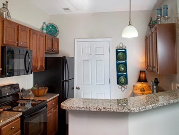 4700 The Gardens Dr. 1-3 Beds Apartment for Rent - Photo Gallery 5