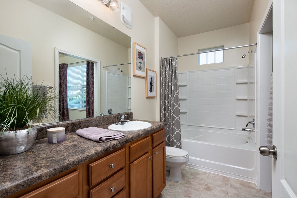 Large Soaking Tub In Bathroom at Abberly Village Apartment Homes by HHHunt, West Columbia, SC, 29169