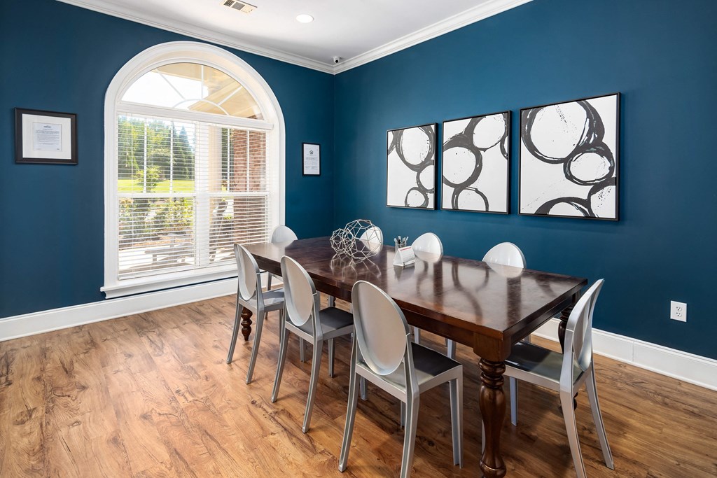 Dining Area at Abberly Woods Apartment Homes, Charlotte, North Carolina 28216