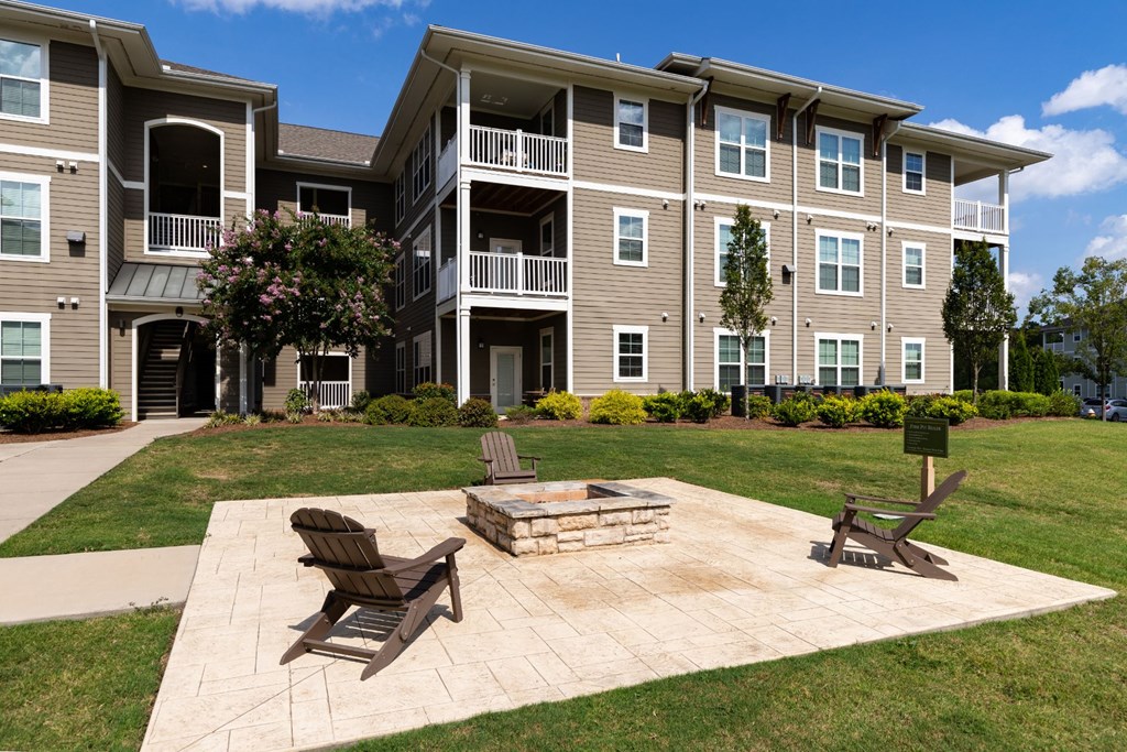 Abberly Market Point Apartment Homes