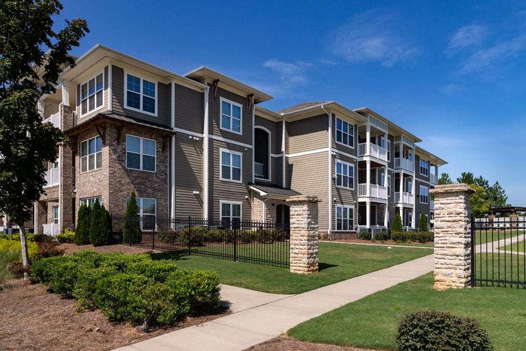 Abberly Market Point Apartment Homes