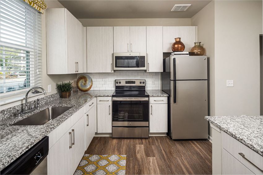 Kitchen gallery Kitchen gallery at Abberly Market Point Apartment Homes, South Carolina - Photo Gallery