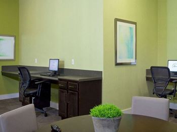 Business Center For All Professional Needs at Abberly Crest Apartment Homes by HHHunt, Lexington Park, MD