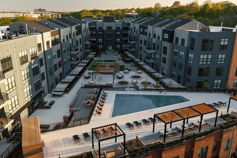 370 West Ave Studio-3 Beds Apartment for Rent