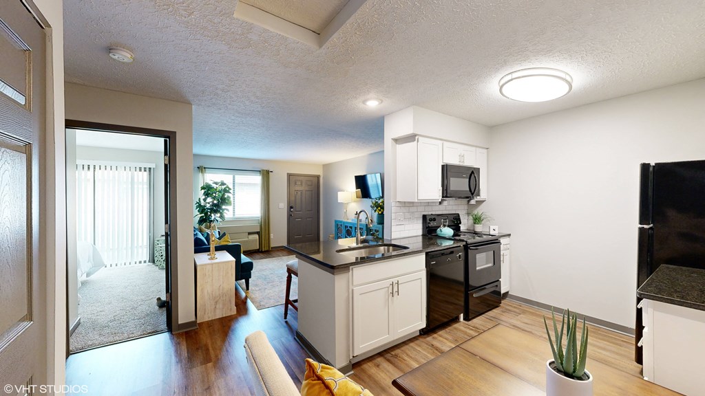 Living and kitchen at Springburne at Polaris Apartments, Ohio
