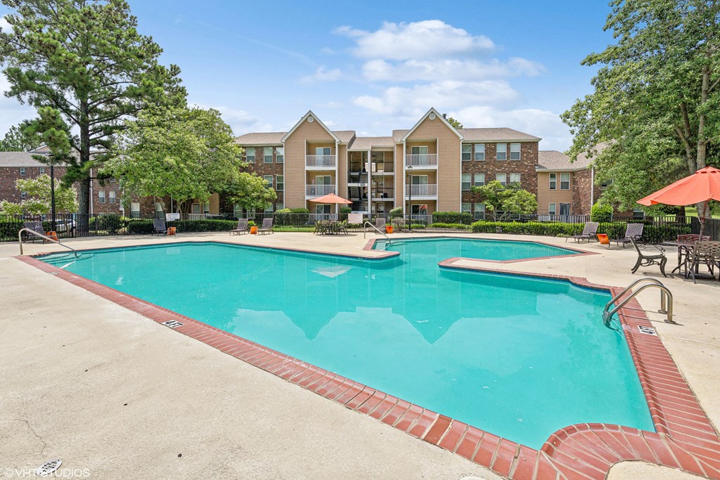 commons pool with apartment buildings at The Local Apartments, Memphis, Tennessee