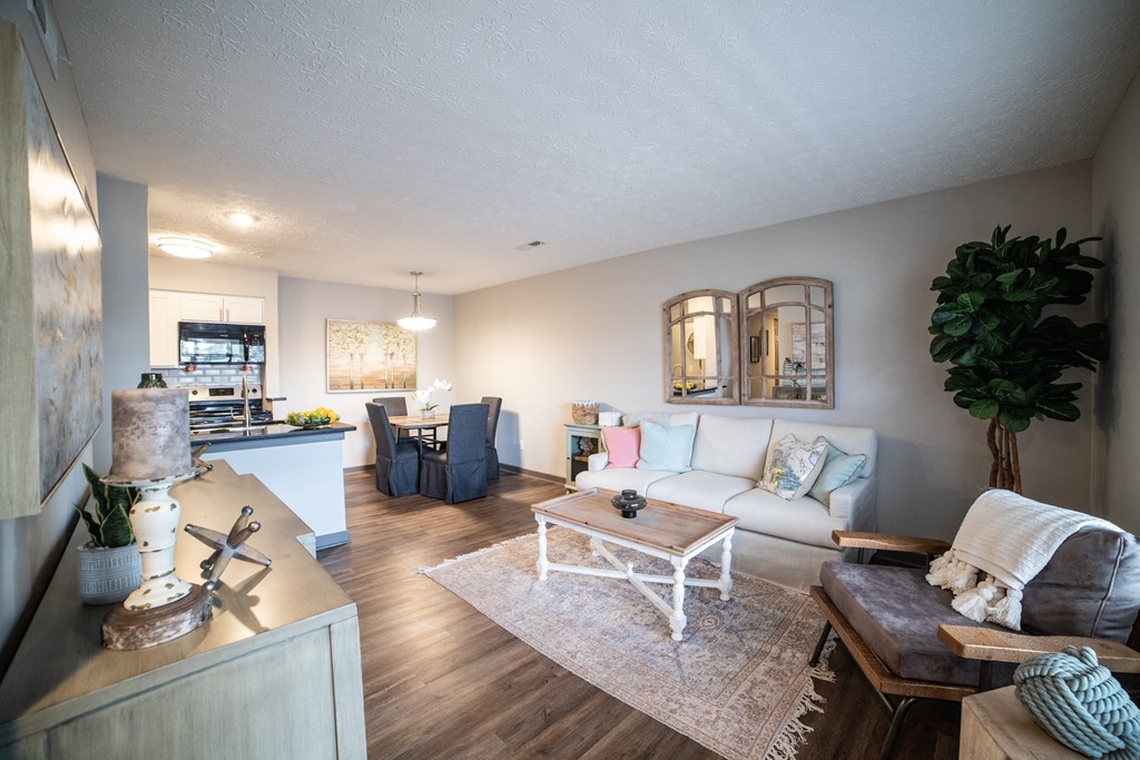 Living Room With Kitchen View at Island Club, Columbus, OH, 43235