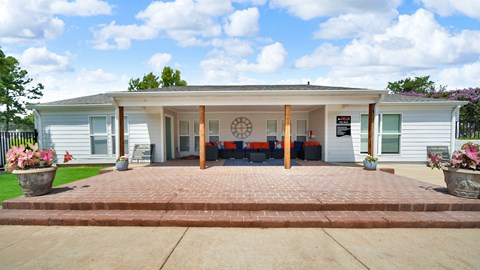 Outdoor Patio at The Stella Apartments, Memphis, TN