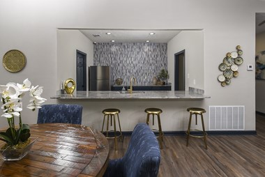6420 Knight Arnold Rd 1 Bed Apartment for Rent - Photo Gallery 4