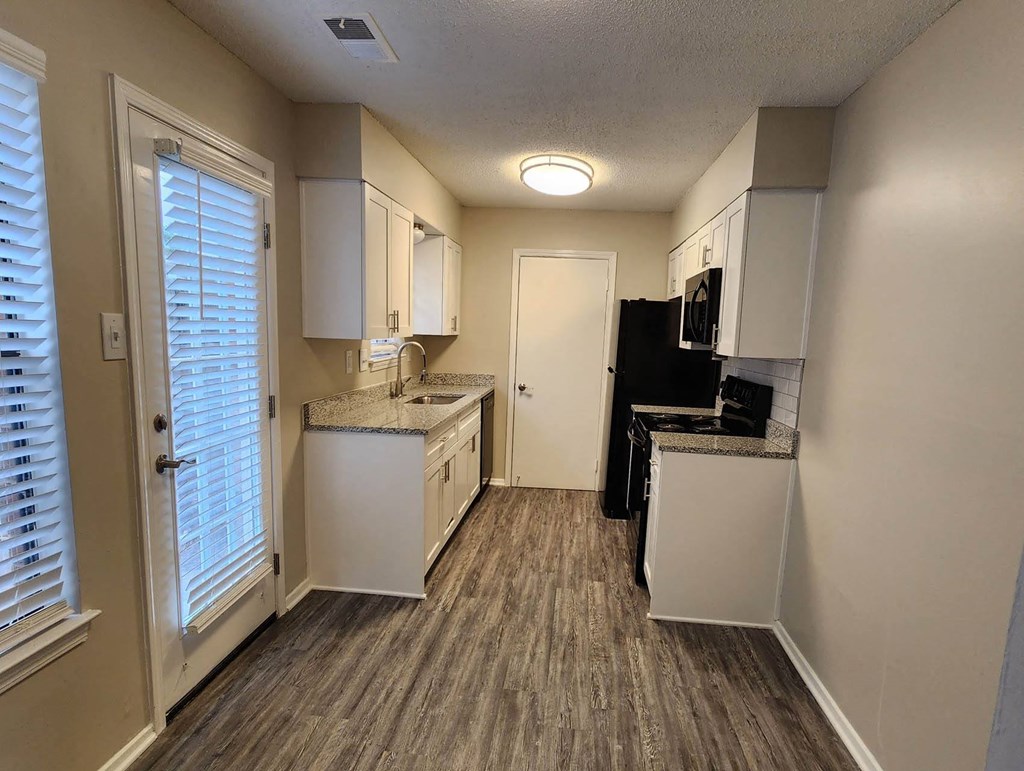 Entryway to the Kitchen at The Birches in Memphis, TN 38133