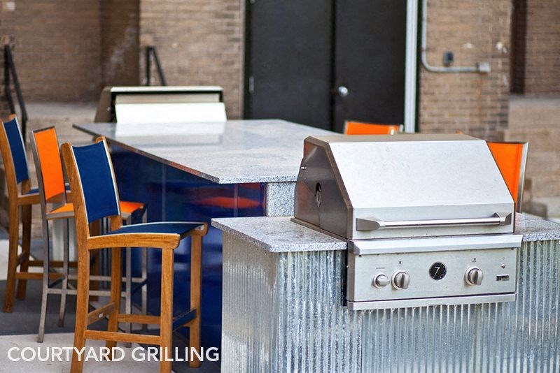 Outdoor Grilling Station at 275 on the Park, St. Louis, MO
