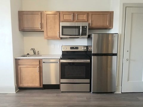 Fully Equipped kitchen at 275 on the Park, St. Louis, MO, 63108