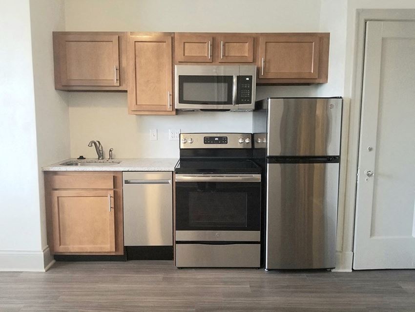 Fully Equipped kitchen Fully Equipped kitchen at 275 on the Park, St. Louis, MO, 63108