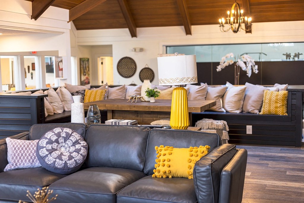 Resident Lounge at Island Club, Ohio