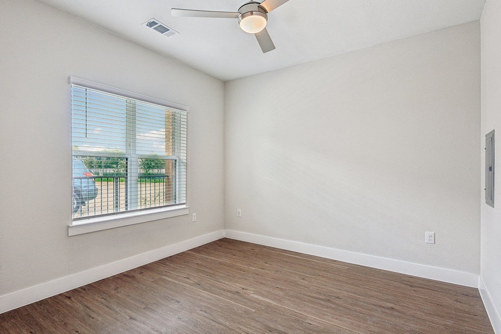 1 bed 1 bath at The Virginia, Texas, 78155