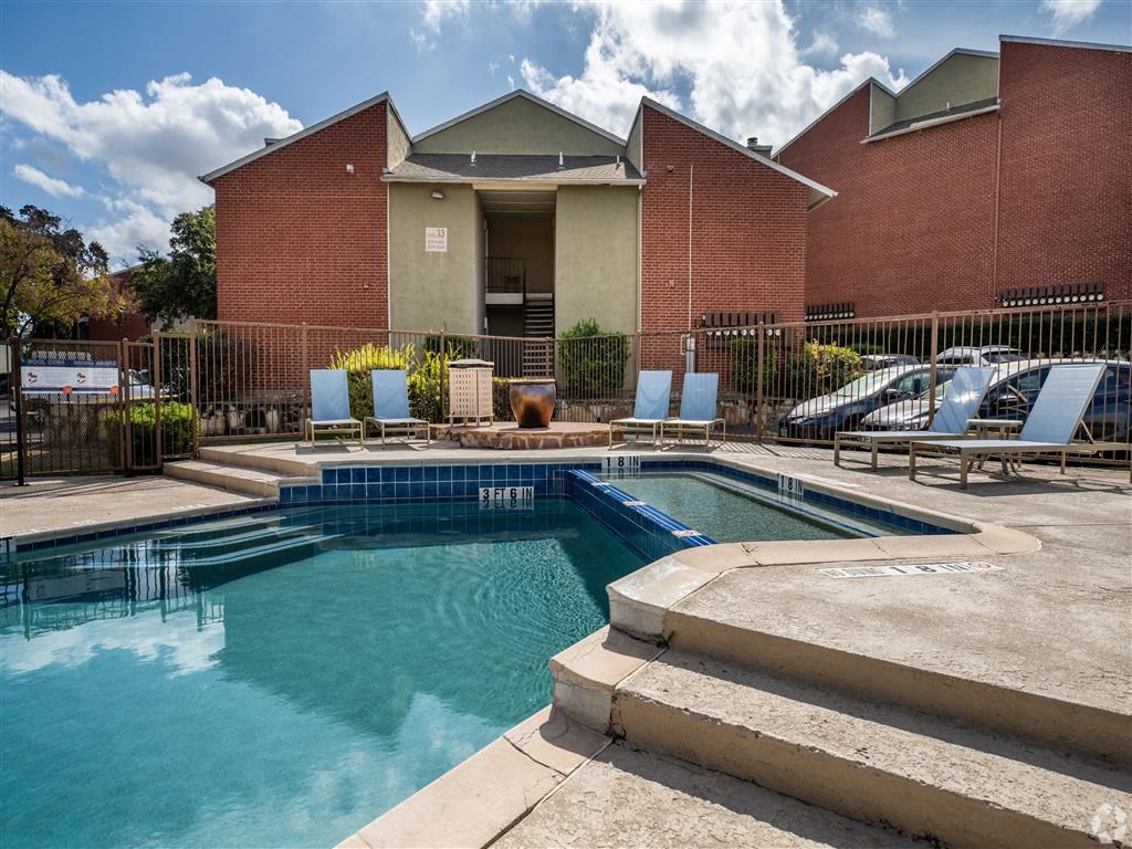 Resort Inspired Pool at Wildwood Apartments, CLEAR Property Management, Austin