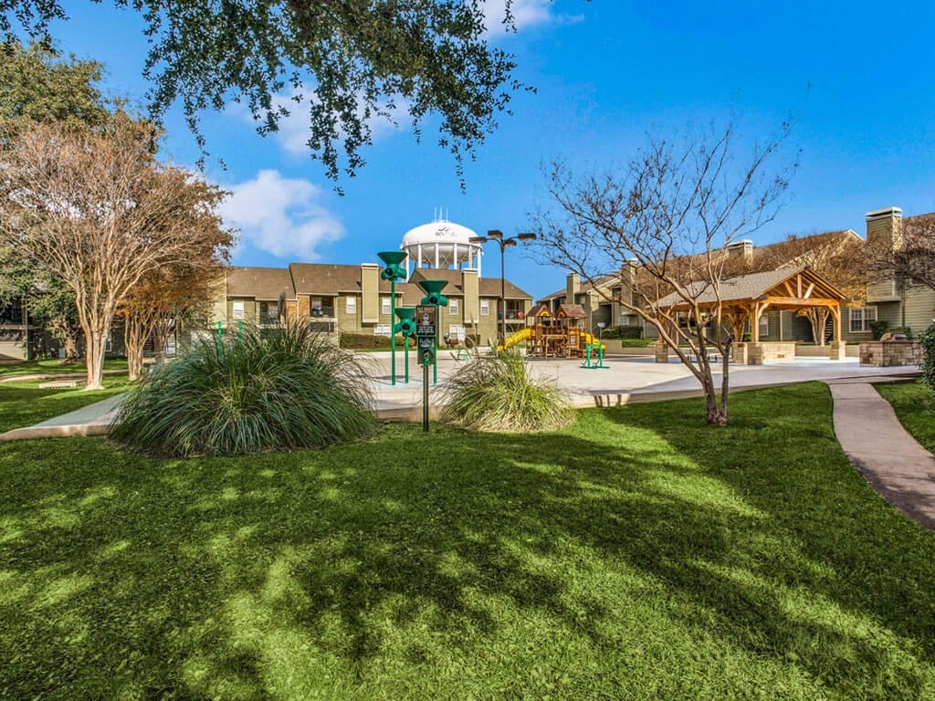 Green Space Walking Trails at Newport Apartments, Texas, 75062