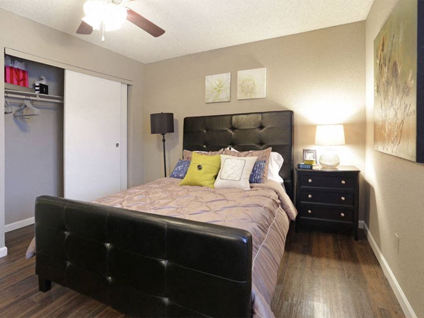 P0589505 Water Ridge Model Home Bedroom Optimized ?width=850&quality=80