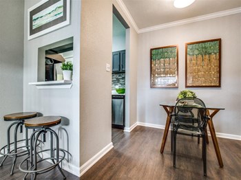 Graceful Dining Area Graceful Dining Area at The Quinn at Westchase, Texas, 77077 - Photo Gallery 4