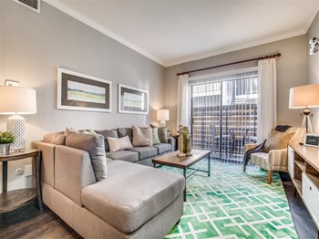 Gorgeous Living Room Gorgeous Living Room at The Quinn at Westchase, Texas, 77077 - Photo Gallery 3