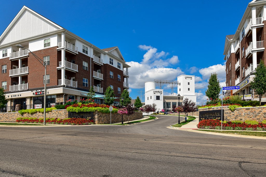 Exterior of Landmark Lofts Apartments in Hilliard Ohio