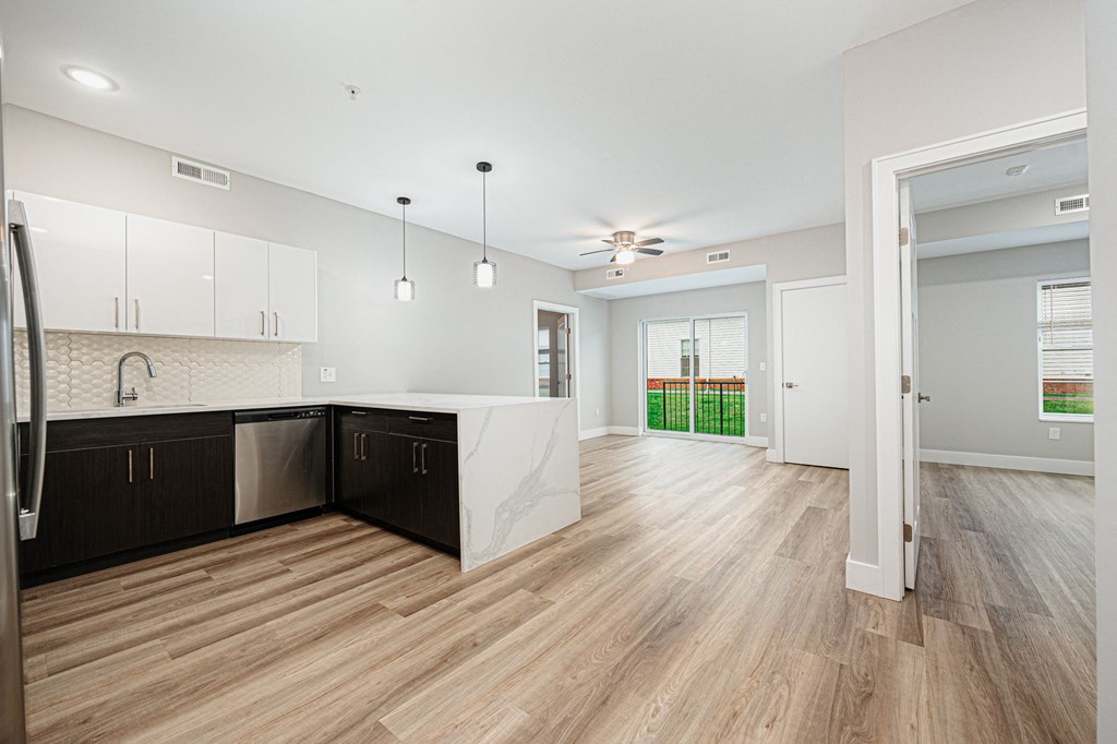 living area at 43 at new albany apartments