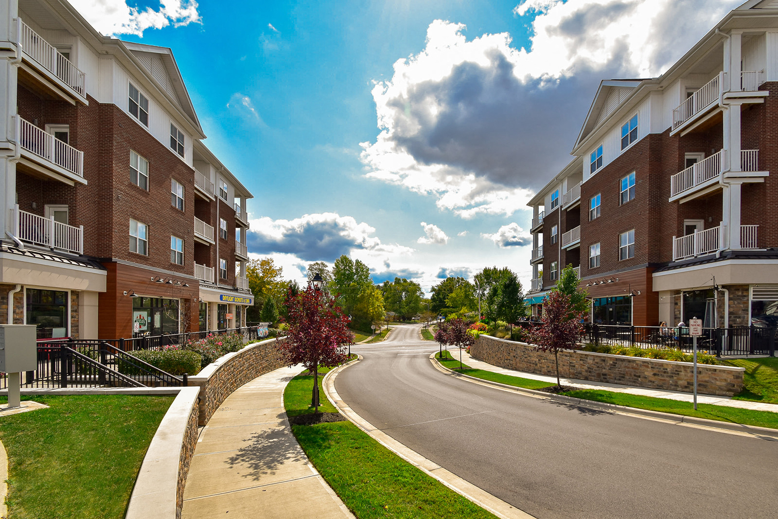 Exterior of Landmark Lofts Apartments in Hilliard Ohio