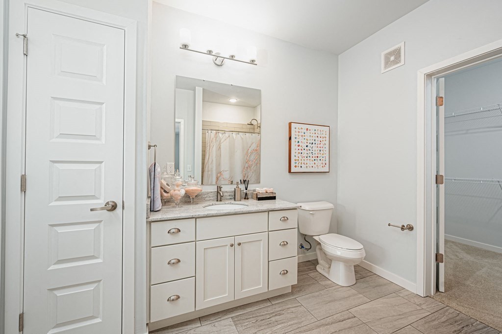 Bathroom at The Pointe at Polaris