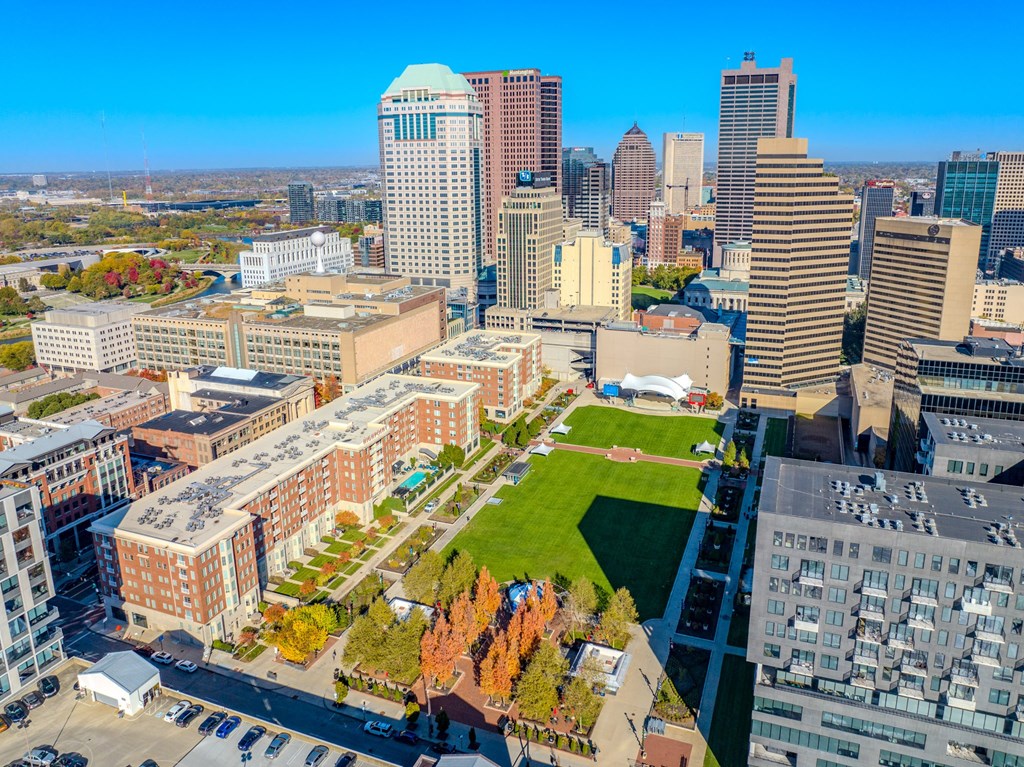 Highpoint on Columbus Commons Luxury Apartments on High Street