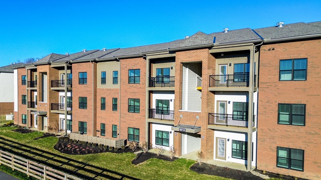 Northstar Flats Apartments, 865 Northstar Flats Drive, Sunbury, OH