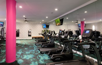 Luxe 23 24-hour Fitness Center - Photo Gallery 23