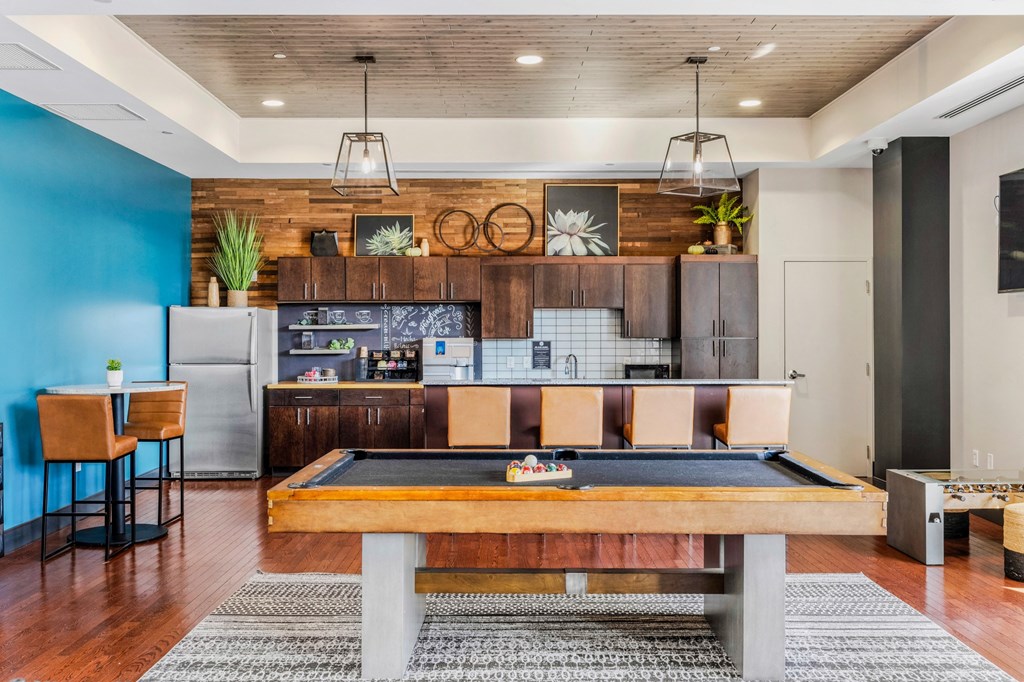 Clubhouse at Highpoint on Columbus Commons Apartments