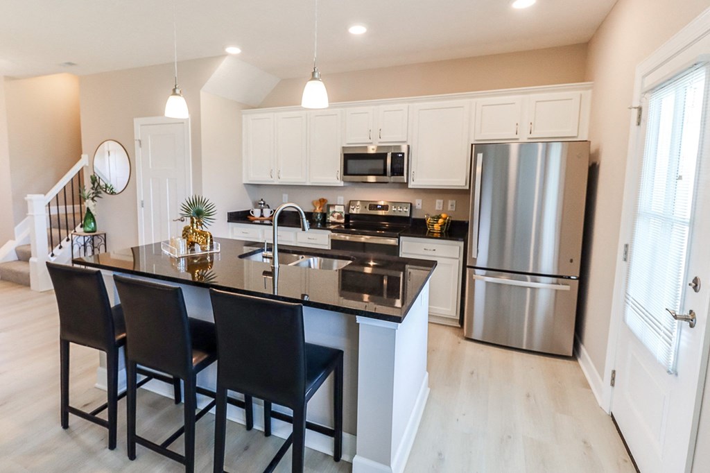 Modern Kitchen at The Strand Luxury 2 bedroom townhomes in Grove City Ohio near Columbus