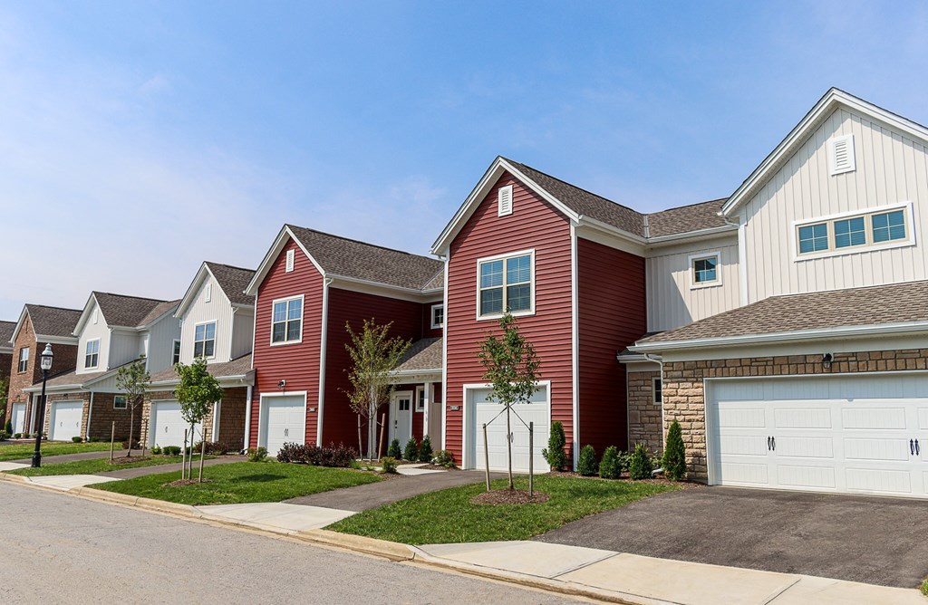 Exterior of The Strand at Beulah Luxury 2 bedroom Townhomes for rent in Grove City Ohio