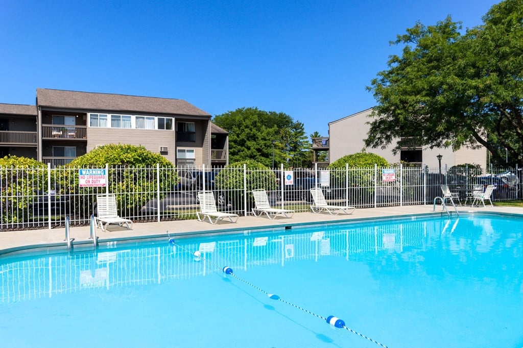 the pool at the falls at rolland park apartments fl
