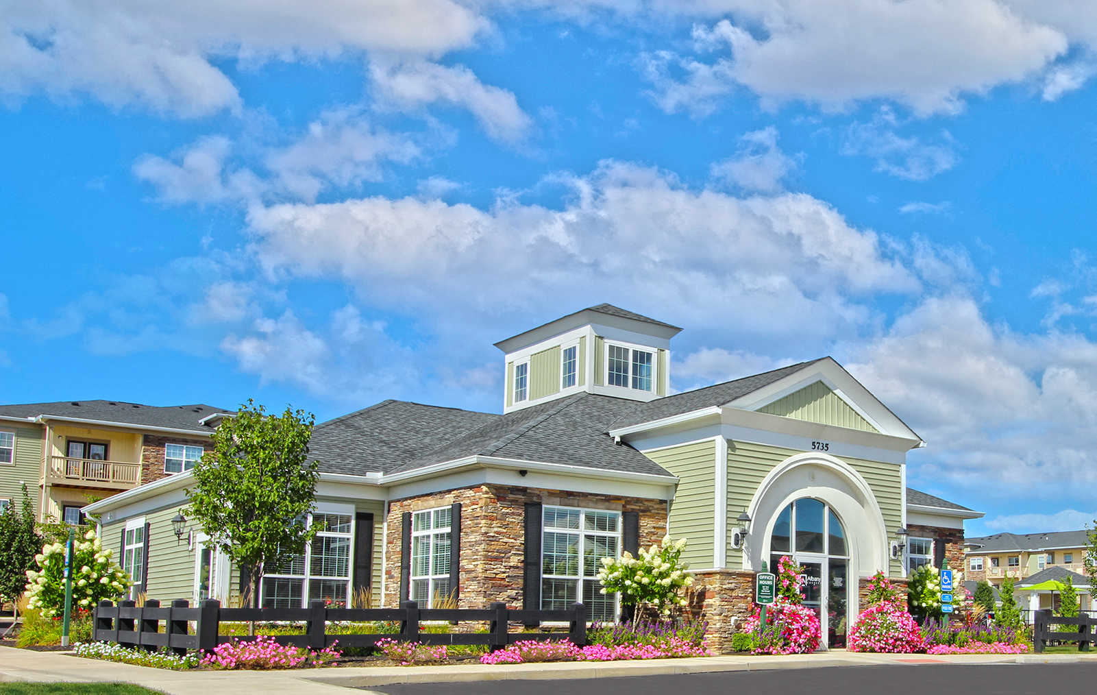 Albany Corners Clubhouse Exterior