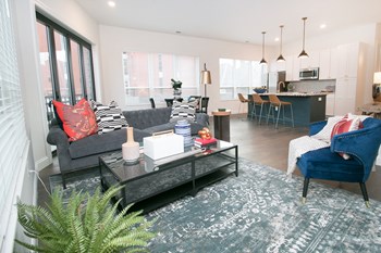 Luxe 23 open floor plan Living Room - Photo Gallery 5