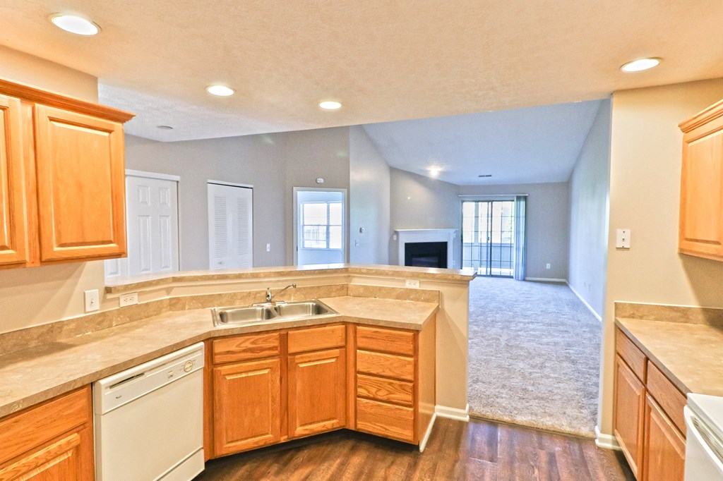 Best Apartment Kitchen in Dublin Ohio at Asherton of Dublin